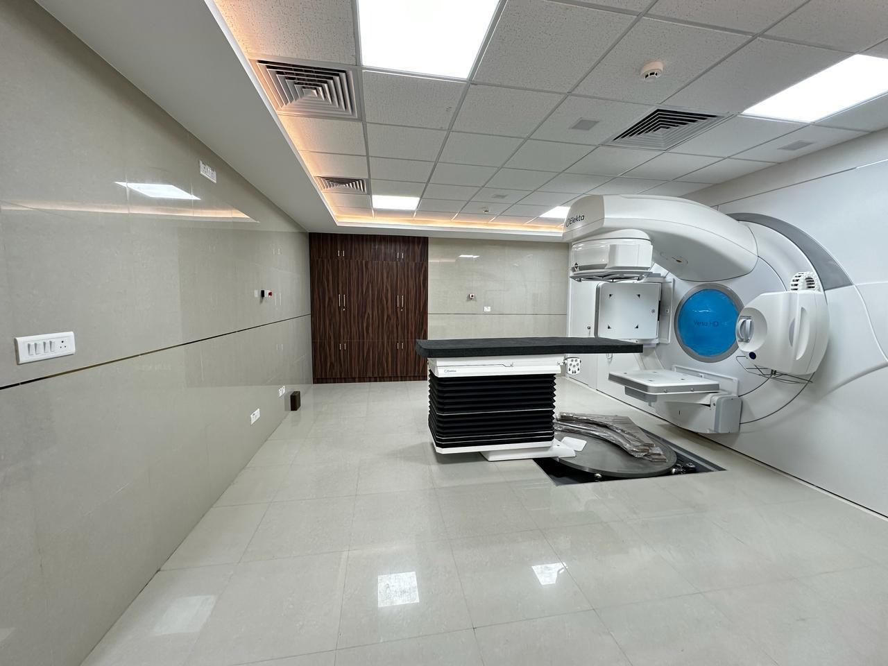 Sarojini Naidu Medical College